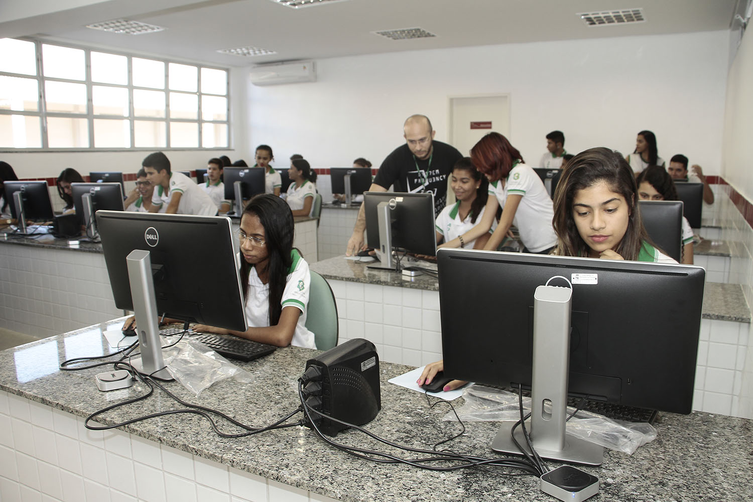 Fotos da Escola de Educação Profissional - Barro/CE