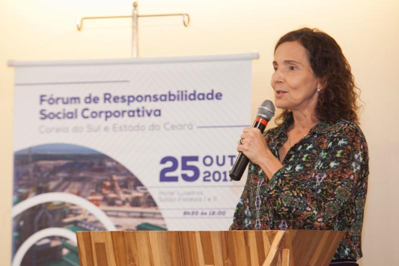 A vice-governadora Izolda Cela participou, nesta quarta-feira (25), do Fórum de Responsabilidade Social Corporativa promovido pela Embaixada da Coreia e pela Companhia Siderúrgica do Pecém (CSP).