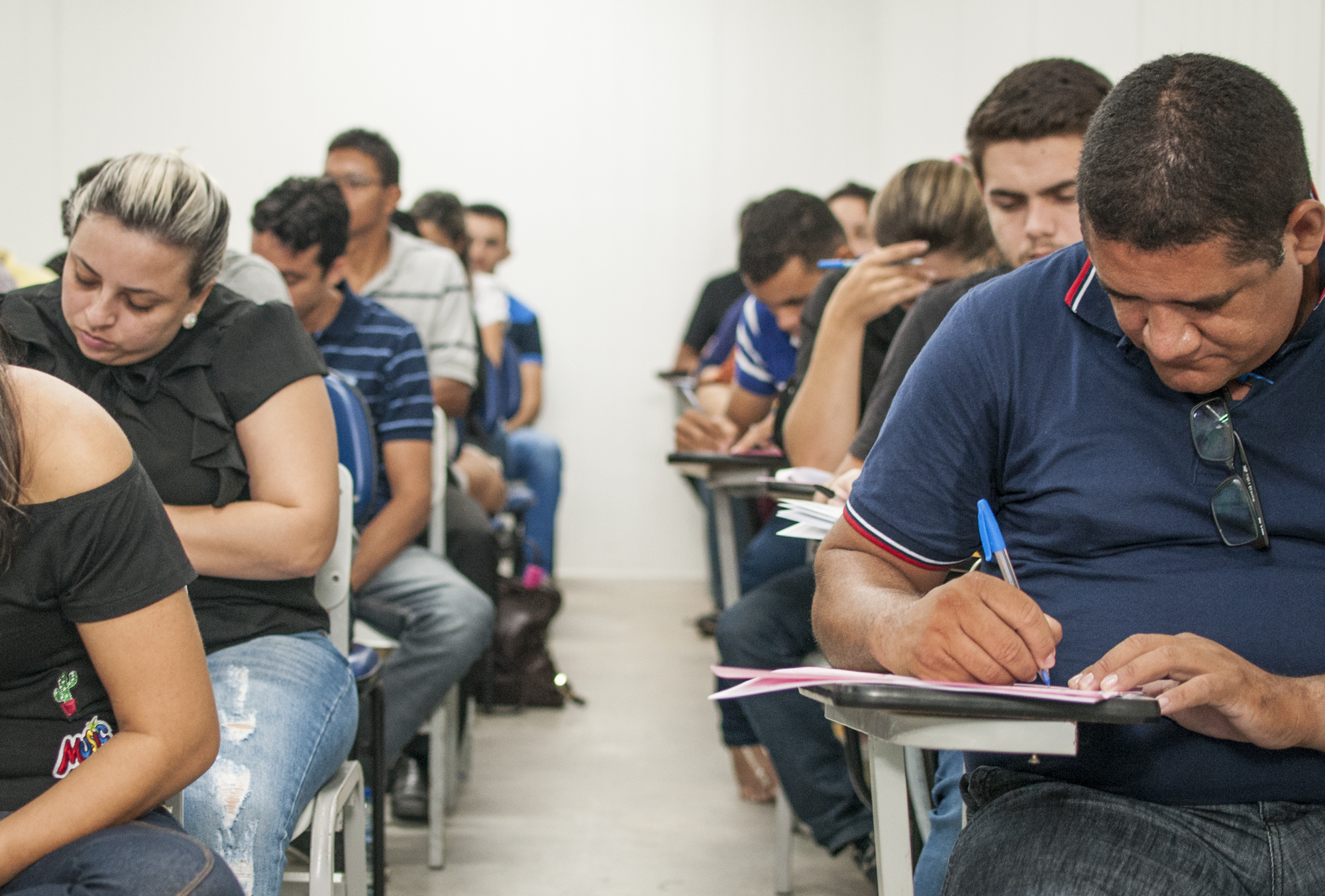 Com o objetivo de incentivar a preparação na reta final do Exame Nacional do Ensino Médio (Enem) e mobilizar a participação dos estudantes nos dois dias de prova, o Governo do Ceará, por meio da Secretaria da Educação (Seduc), lança, nesta terça-feira (31), às 8h30, a estratégia #Enemvou2dias.