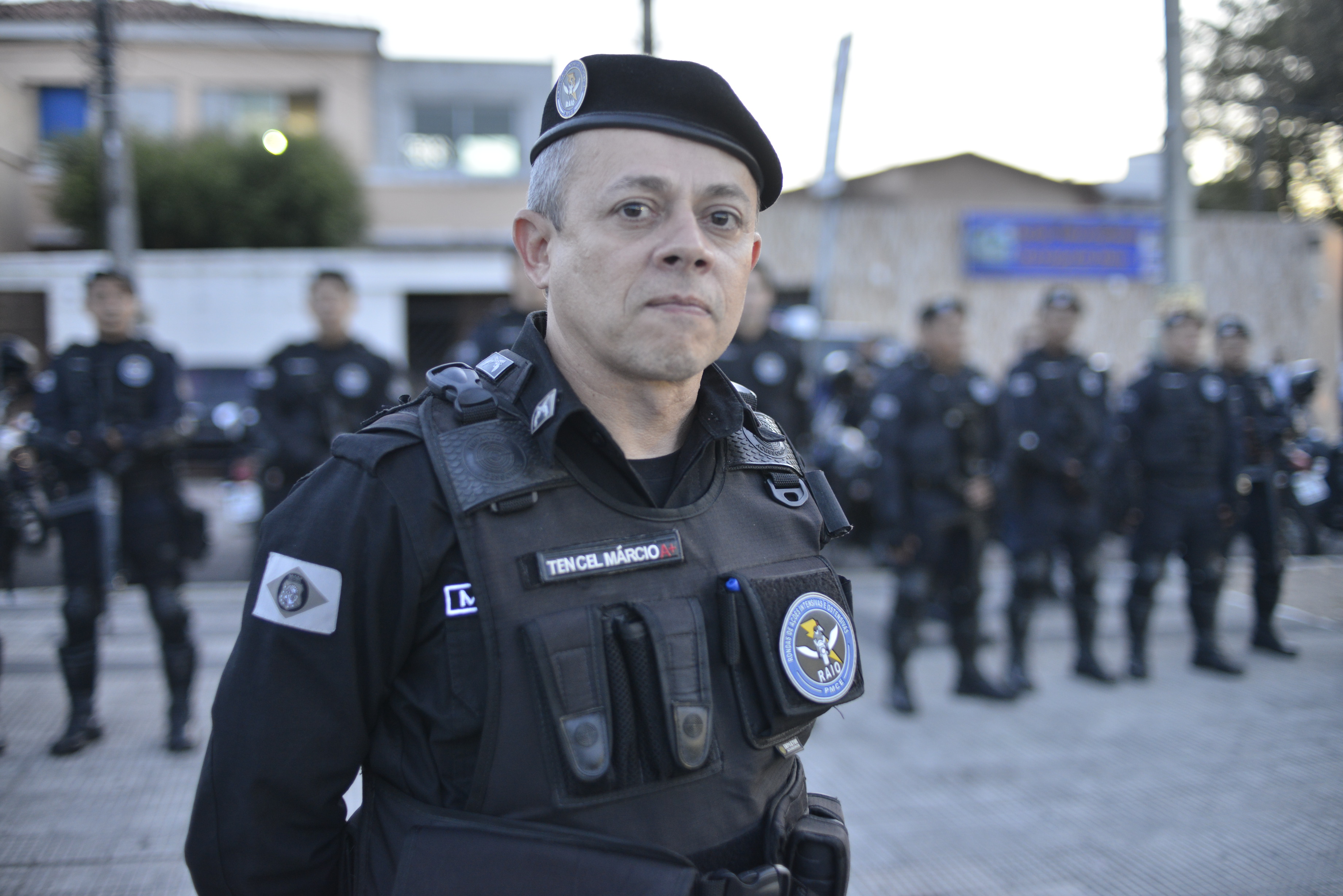 Na ocasião, foram apresentados os 38 policiais especializados na "Doutrina Raio" que vão realizar o patrulhamento no bairro e região, que contarão com 18 motos e uma viatura para as operações. 