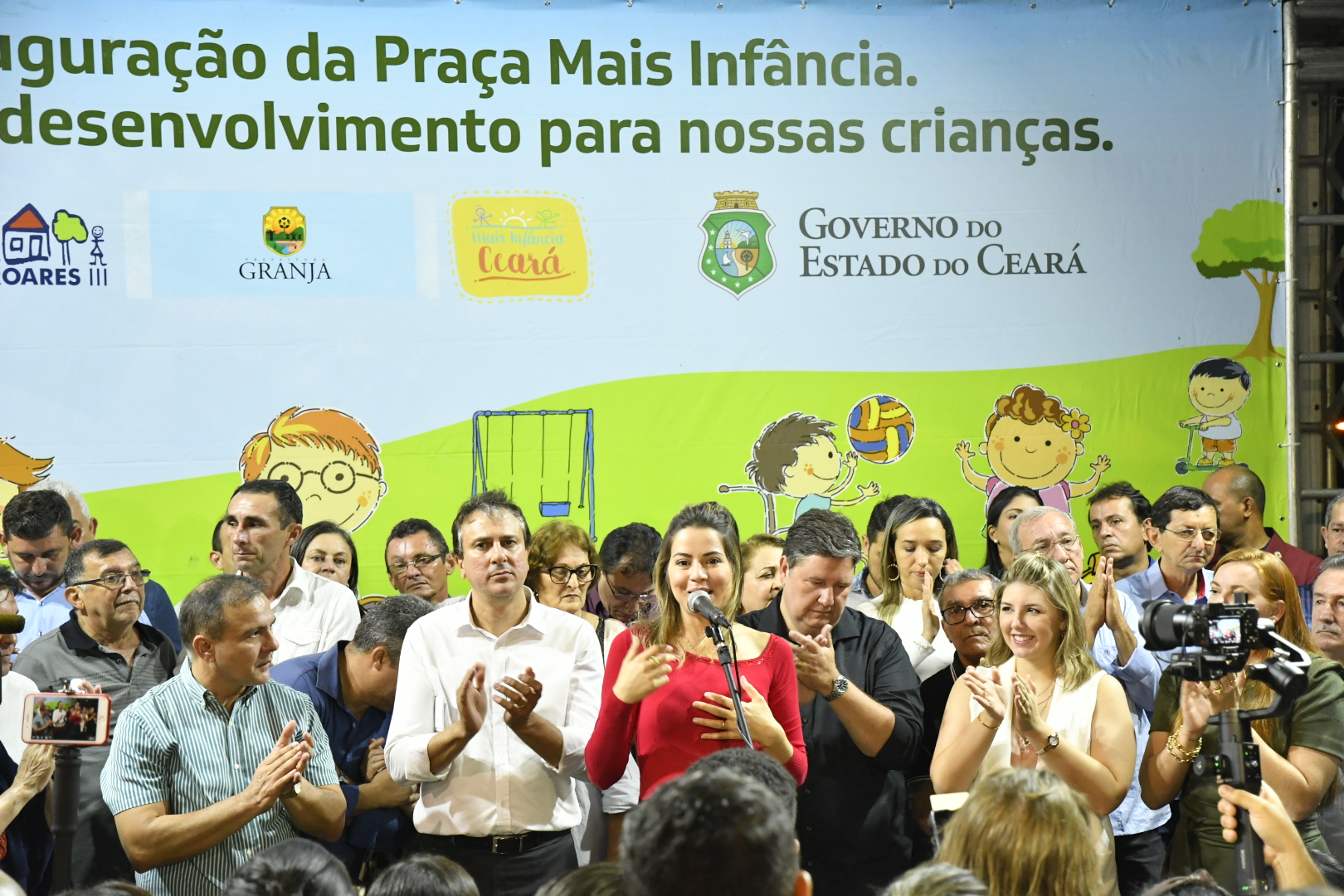 inauguração de praça mais infancia