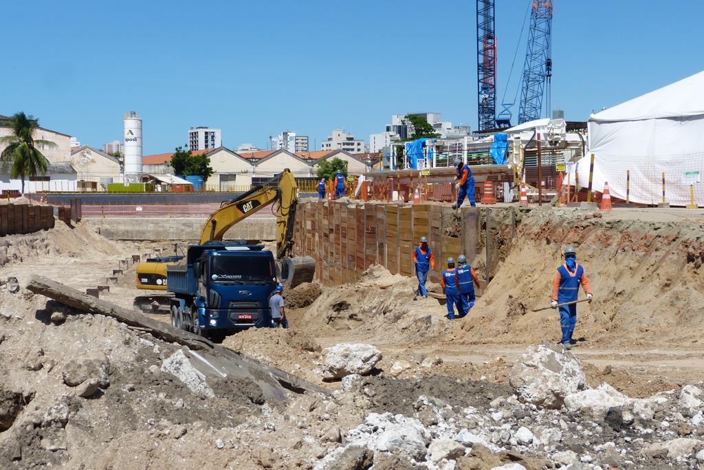 Imagem de obras da Linha leste