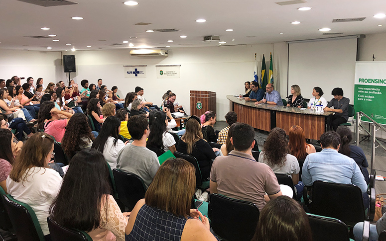 Secretaria da Saúde recebe nova turma de bolsistas