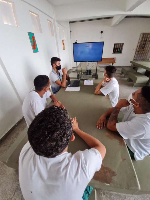 Professores do Centro Socioeducativo se unem para projeto artístico com  adolescentes - Governo do Estado do Ceará