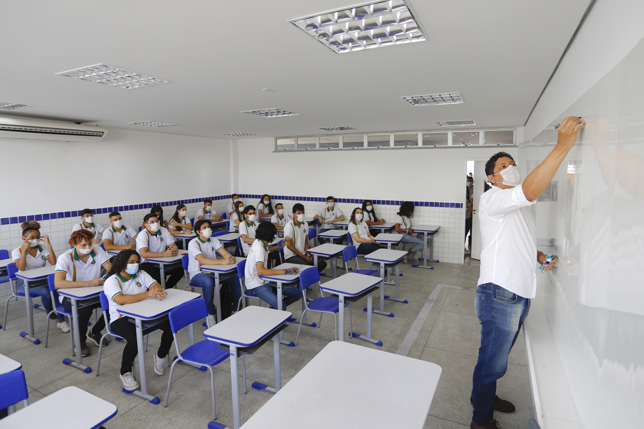 FEMEC - FEIRA E MOSTRA ESTADUAL DE ESCOLAS DO ESTADO DO CEARÁ: DA