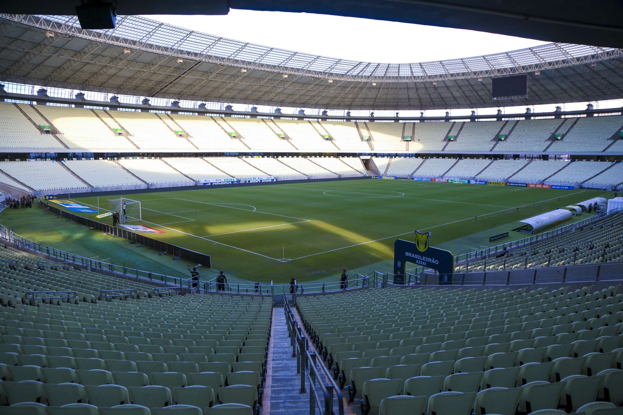 Com pausa nos jogos, Arena Castelão reforça manutenção do gramado - Governo  do Estado do Ceará