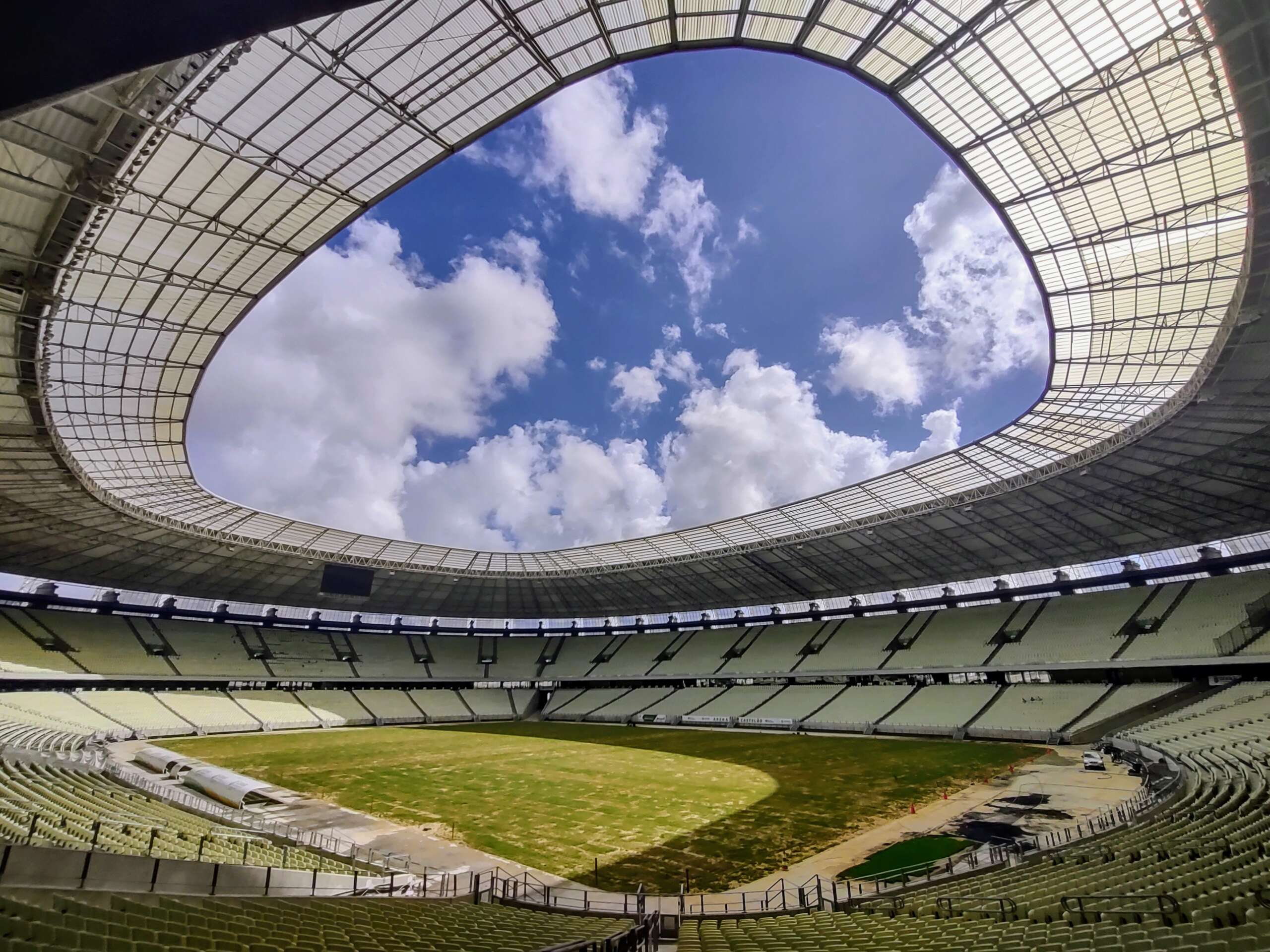 Arena Castelão recebe pela 1ª vez jogo exclusivo com público feminino -  Governo do Estado do Ceará