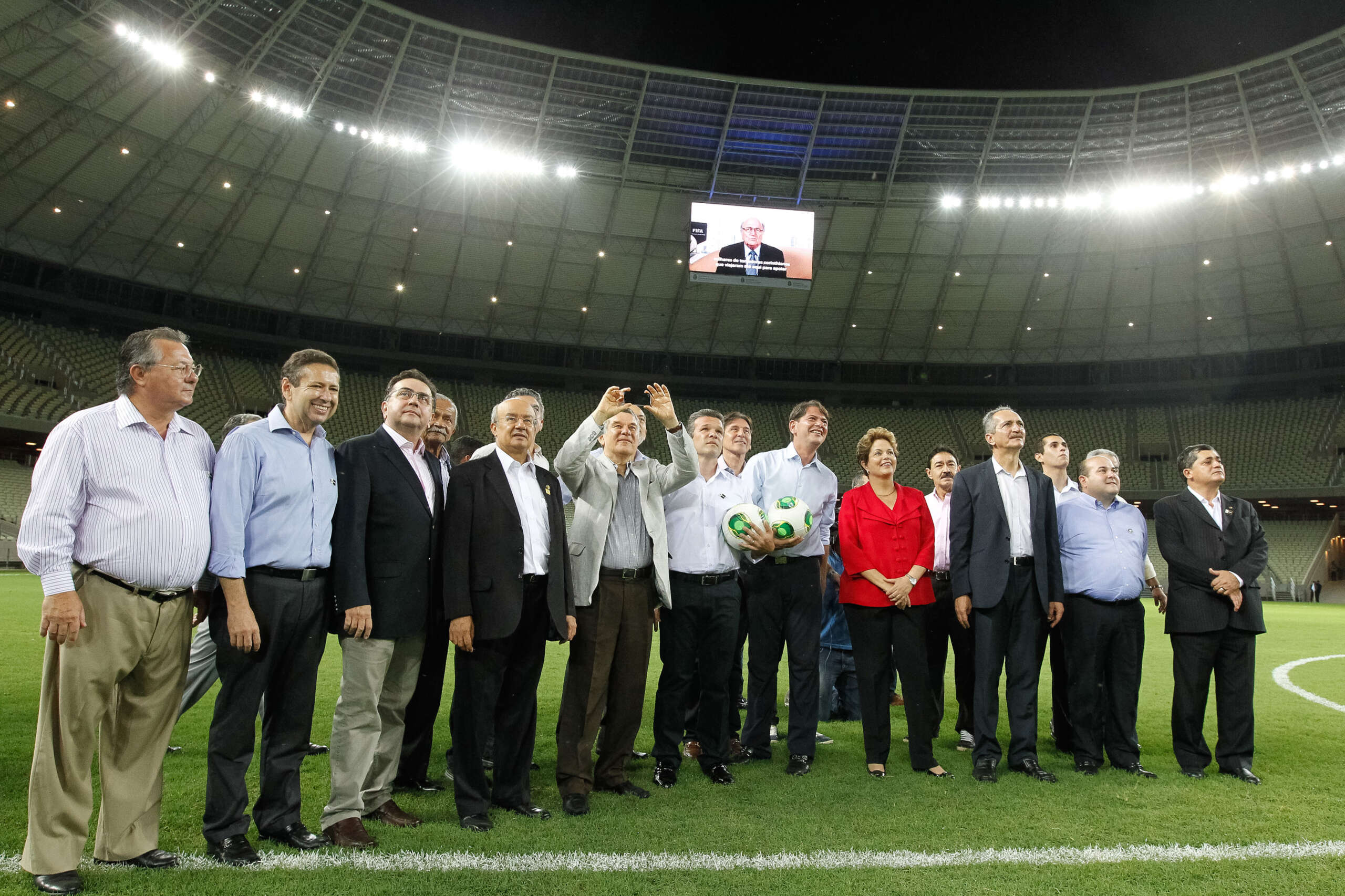 Castelão entra na disputa para receber jogos da Copa do Mundo