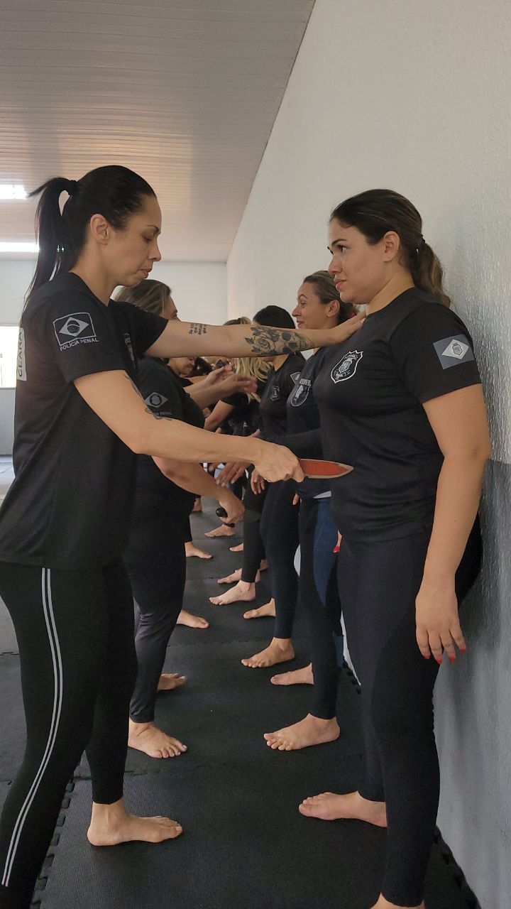 SAP promove Curso de Técnicas Básicas de Defesa Pessoal Feminina para as  policiais penais do sistema prisional - Governo do Estado do Ceará