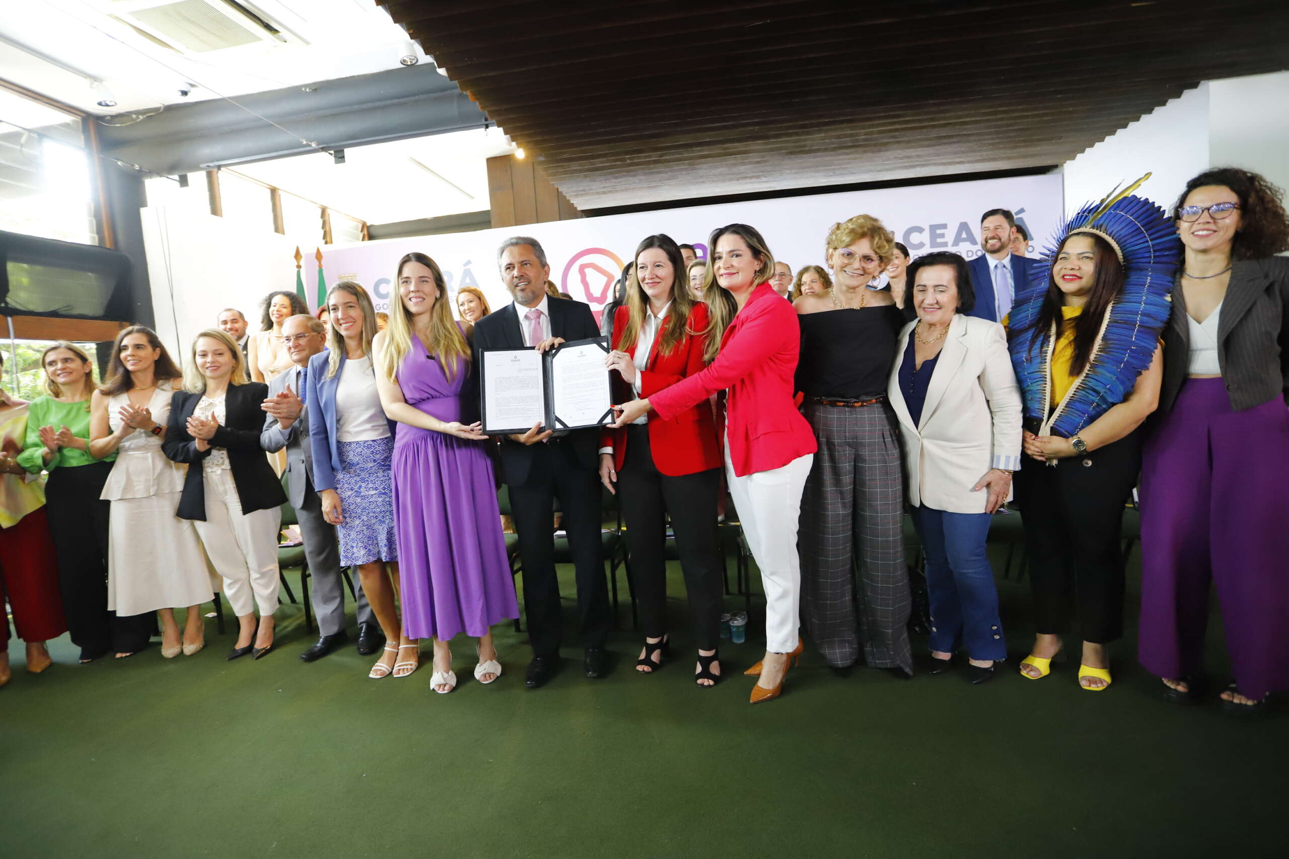 Ceará por Elas: Estado firma parceria com municípios para ampliar