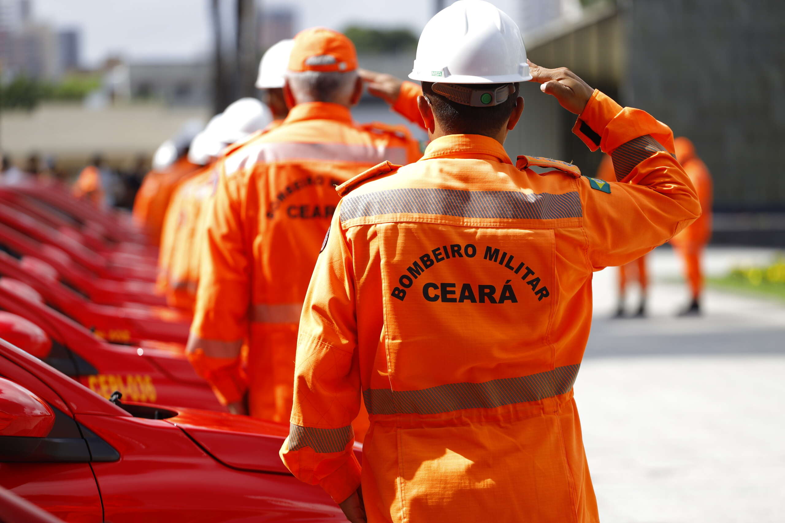 Governo do Ceará anuncia envio de equipes para ajudar nas buscas e salvamentos no Rio Grande do Sul