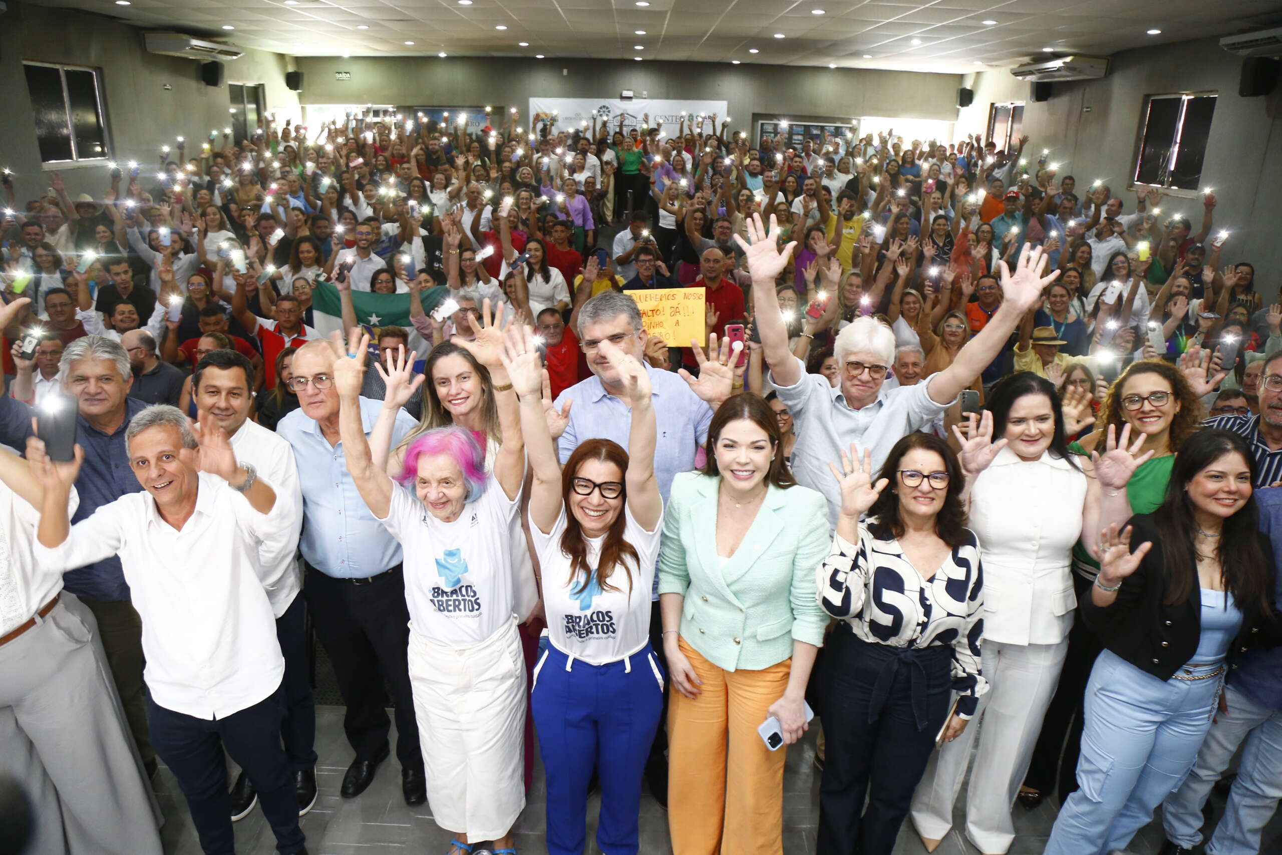 Governo do Ceará lança Projeto de Braços Abertos