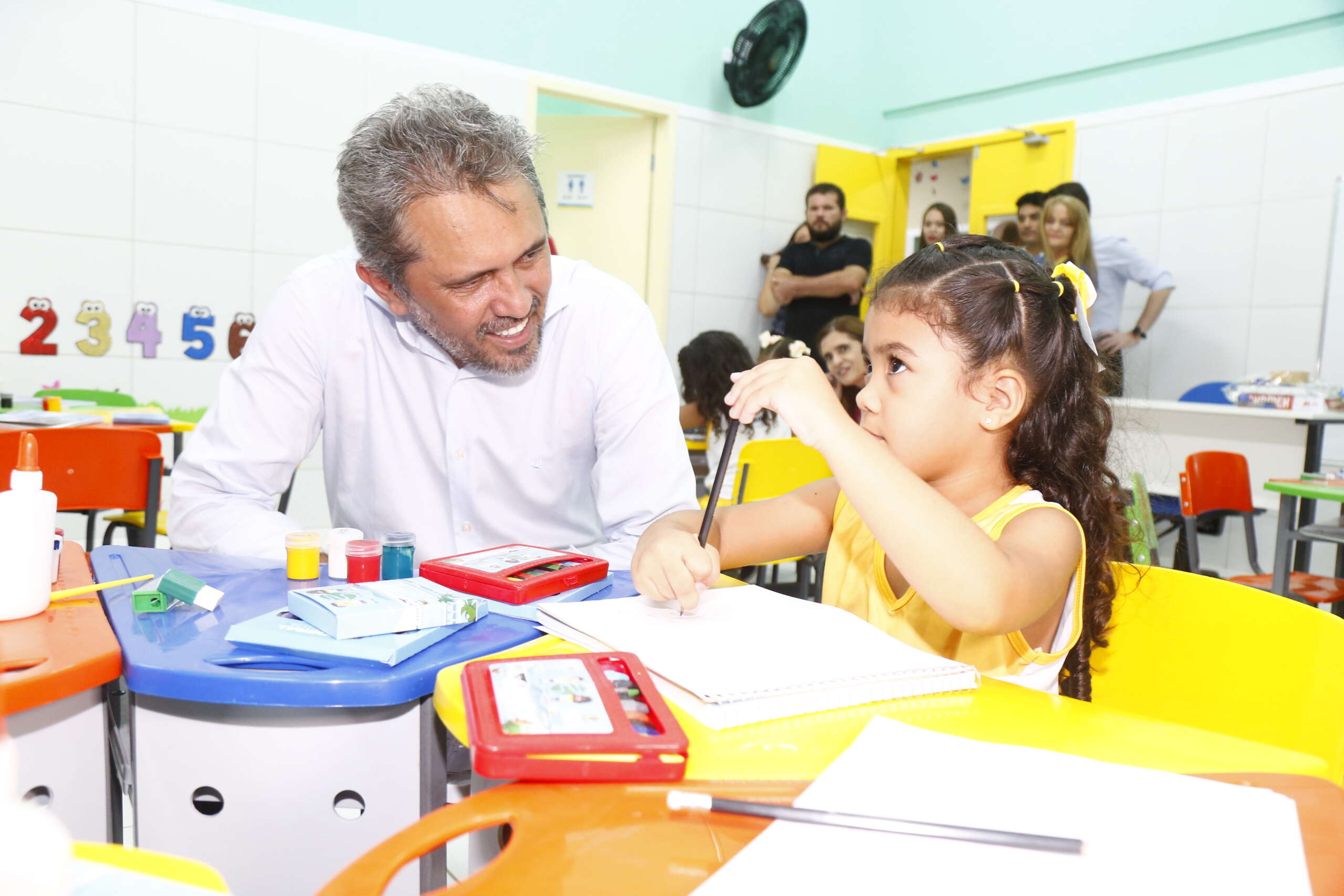 Governo do Ceará entrega Centro de Educação Infantil e Escola em Tempo Integral para famílias sobralenses