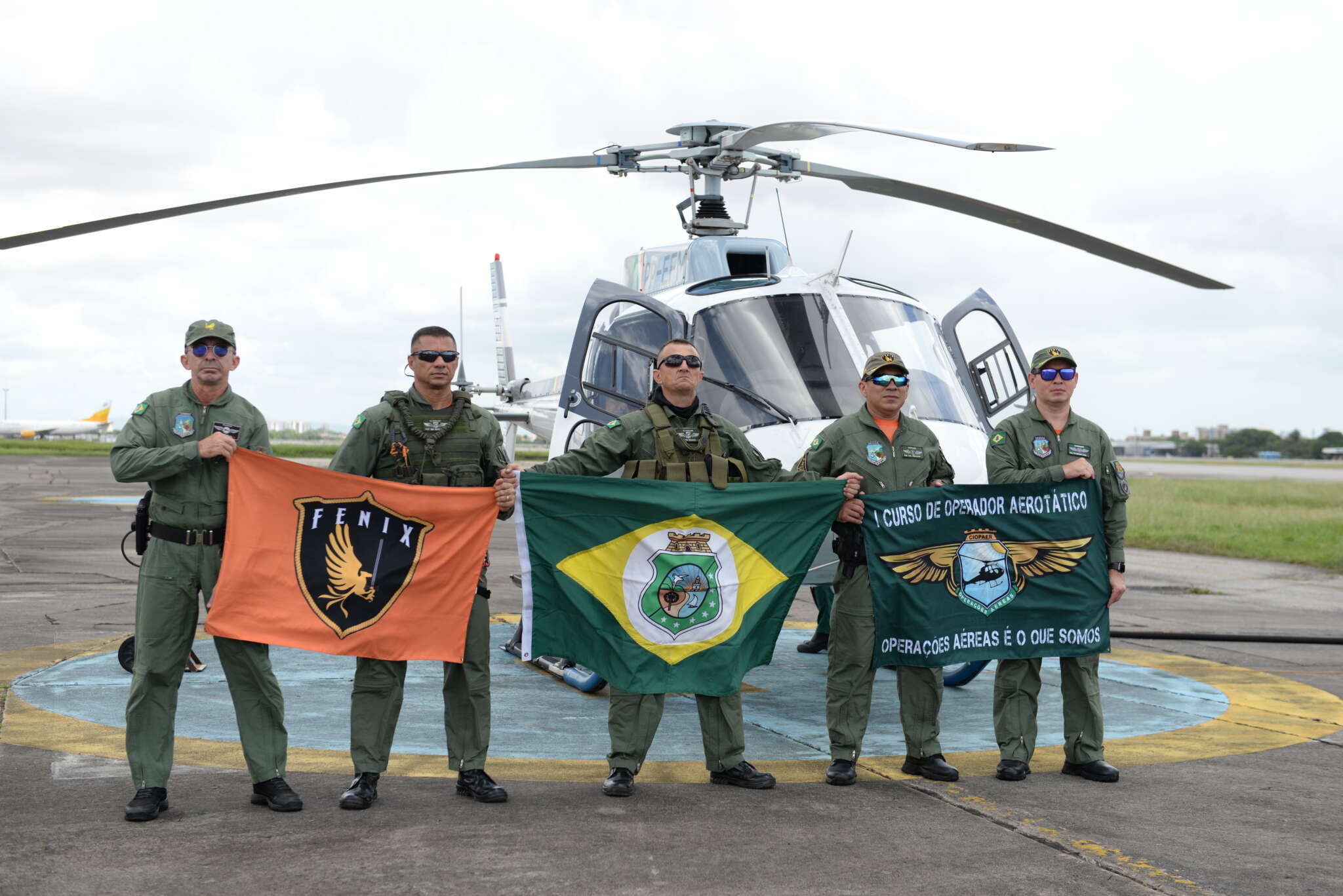 Ceará envia equipe e helicóptero da Ciopaer/SSPDS para atuarem nas missões de resgate das vítimas das enchentes no RS
