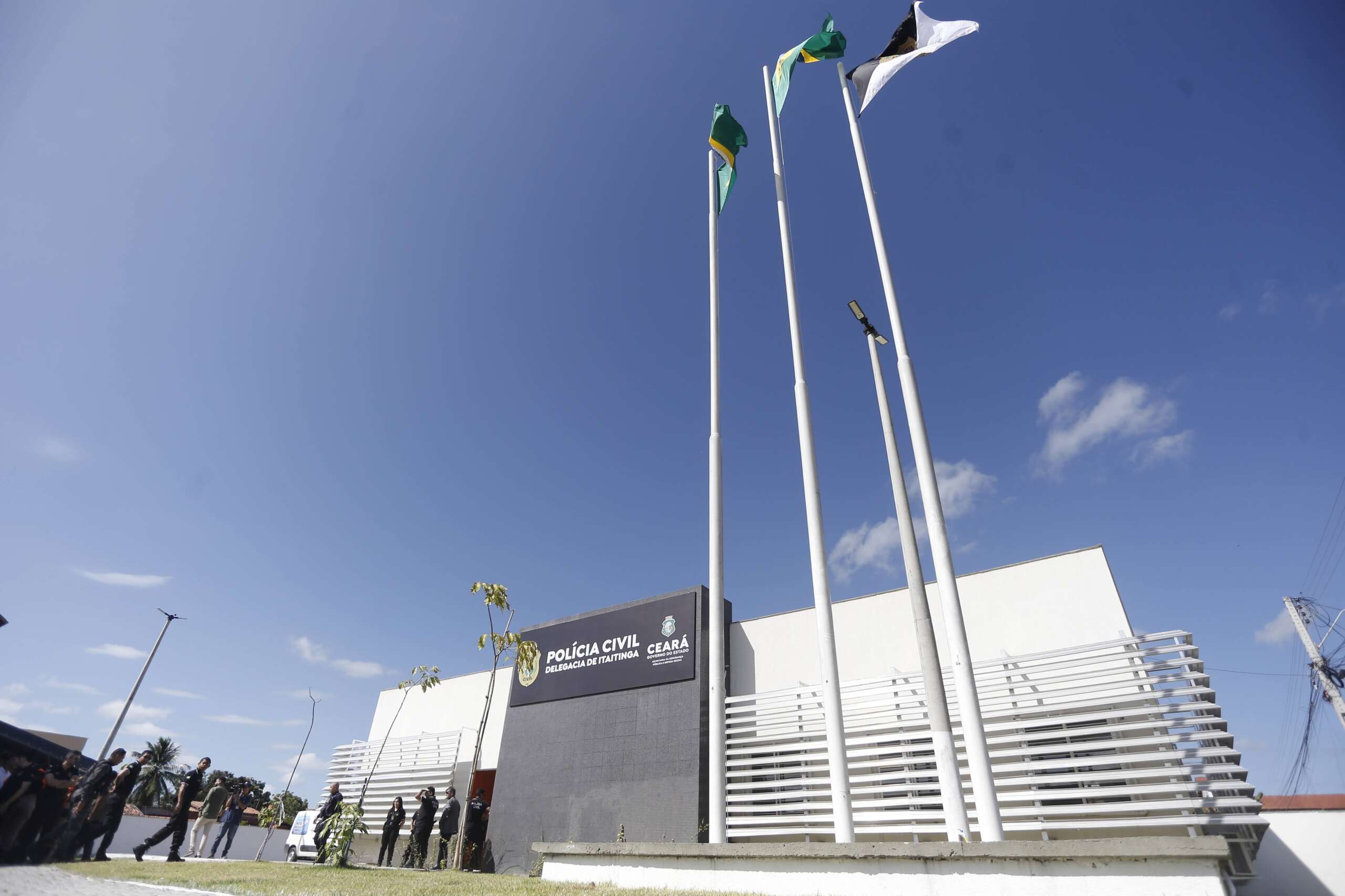 Governo do Estado inaugura Delegacia de Itaitinga, a 7ª dentro do Programa Ceará Contra o Crime