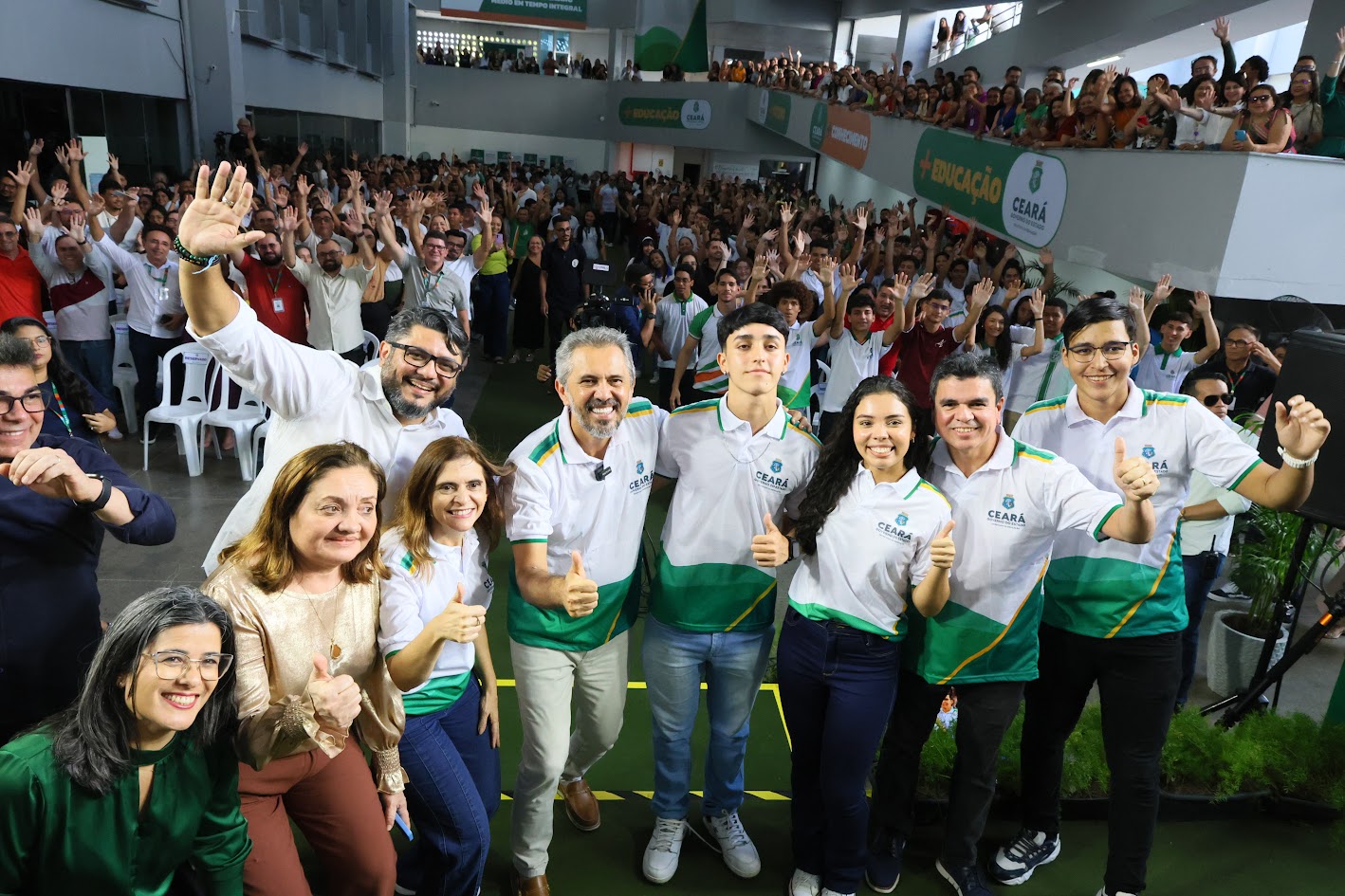 AoGosto do Aluno marca abertura do semestre letivo e início da entrega do novo fardamento da rede estadual de ensino