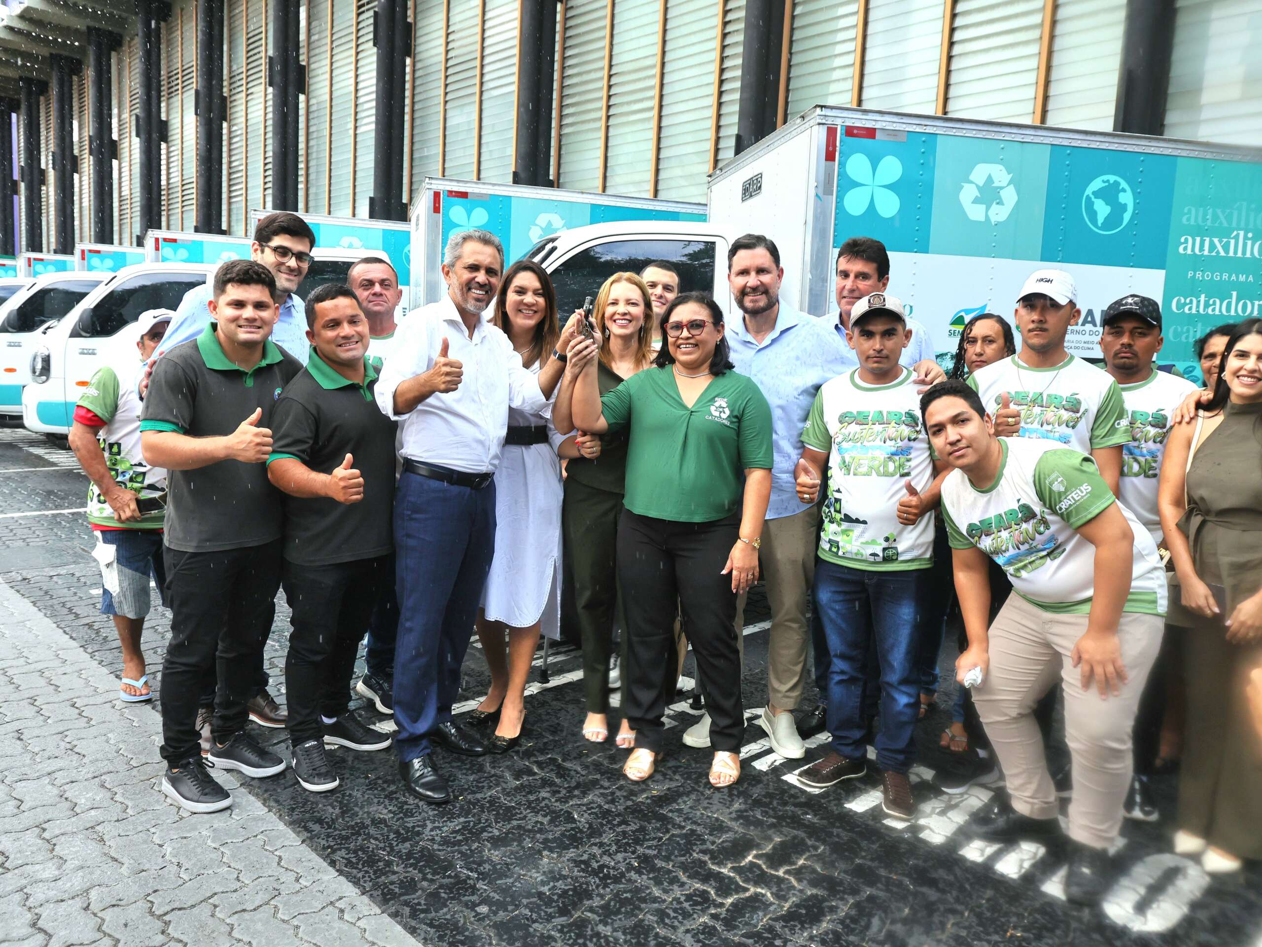 Com investimento superior a R$ 20 milhões, Governo do Ceará lança novo edital do Programa Auxílio Catador e realiza entregas