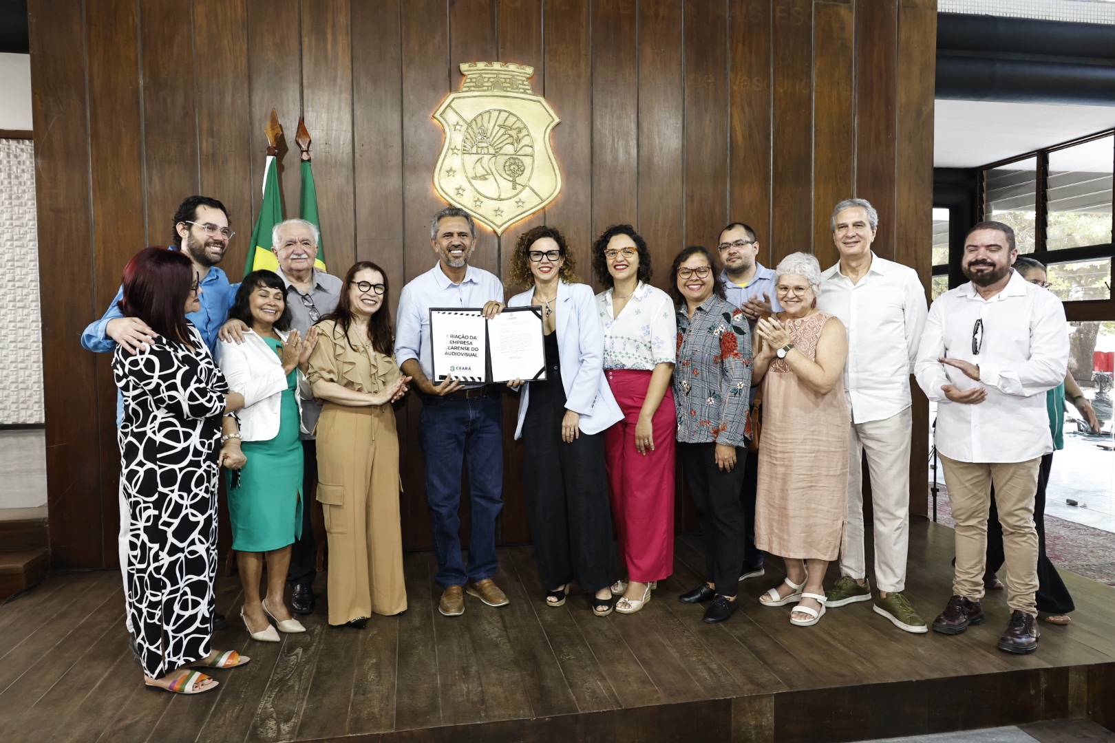 Governo do Ceará sanciona leis que criam a Empresa de Audiovisual e garantem novos benefícios para servidores da Cultura e Saúde