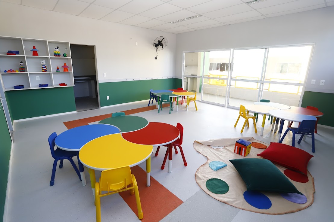 Governo do Ceará e Ministério da Educação entregam creche e autorizam obras educacionais em Acaraú